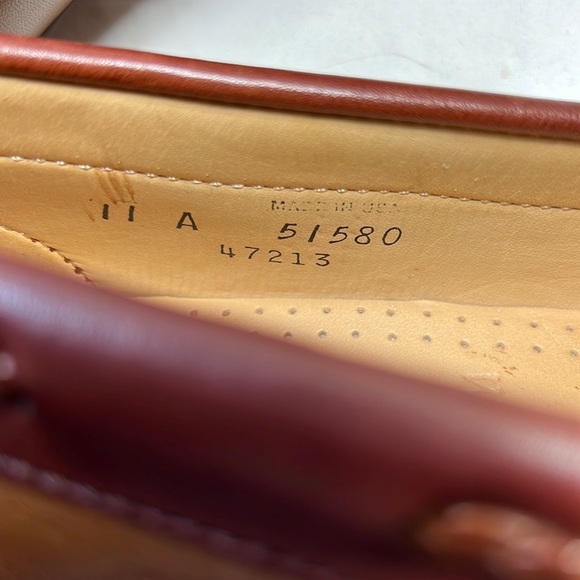 Allen Edmonds Kiltie loafer Sz11 excellent condition hardware - Picture 4 of 9